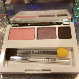 Clinique eyeshadow trio